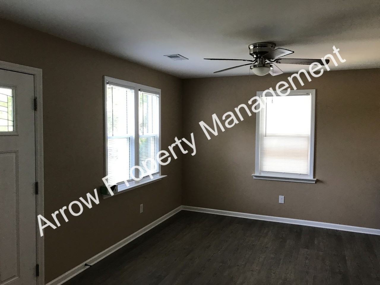 317 S 17th St - Photo 2 of 9