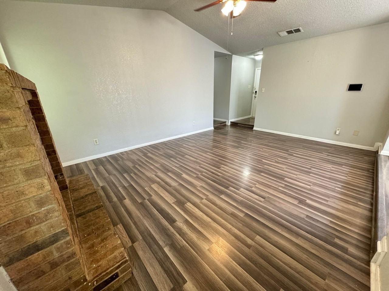 310 Baumann Drive - Photo 4 of 18