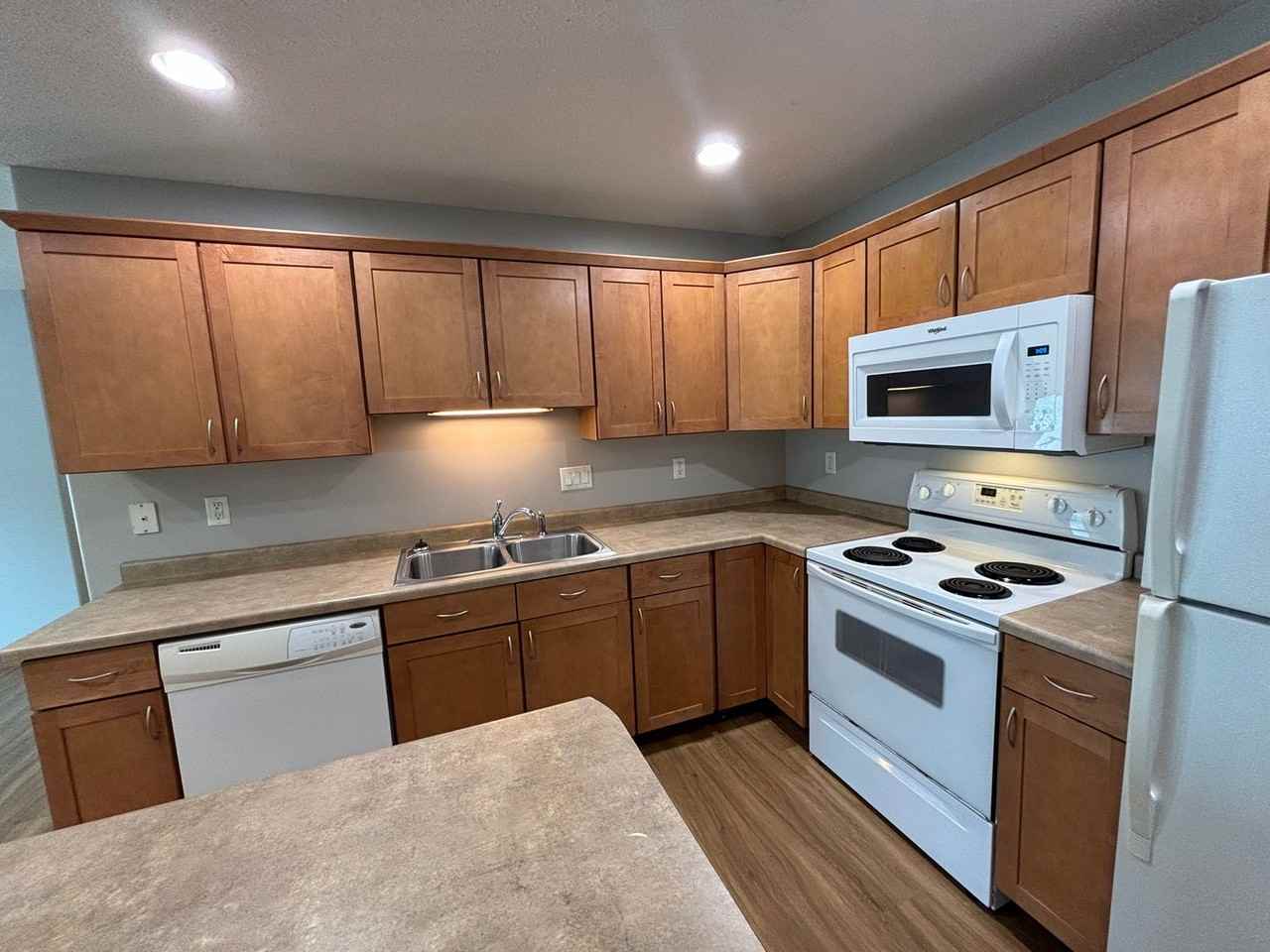 3418 Village Green Drive - Photo 3 of 19