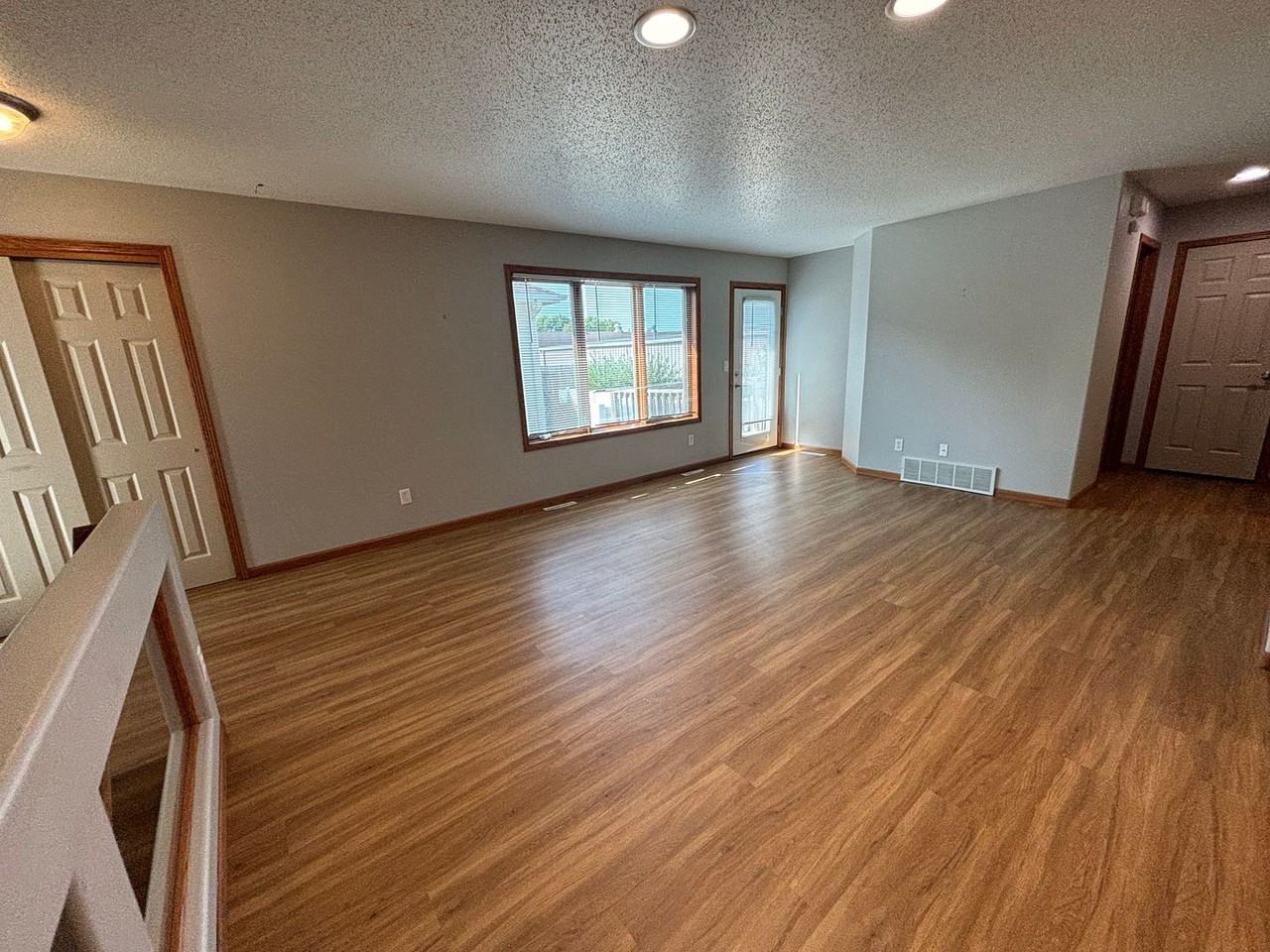 3418 Village Green Drive - Photo 5 of 19