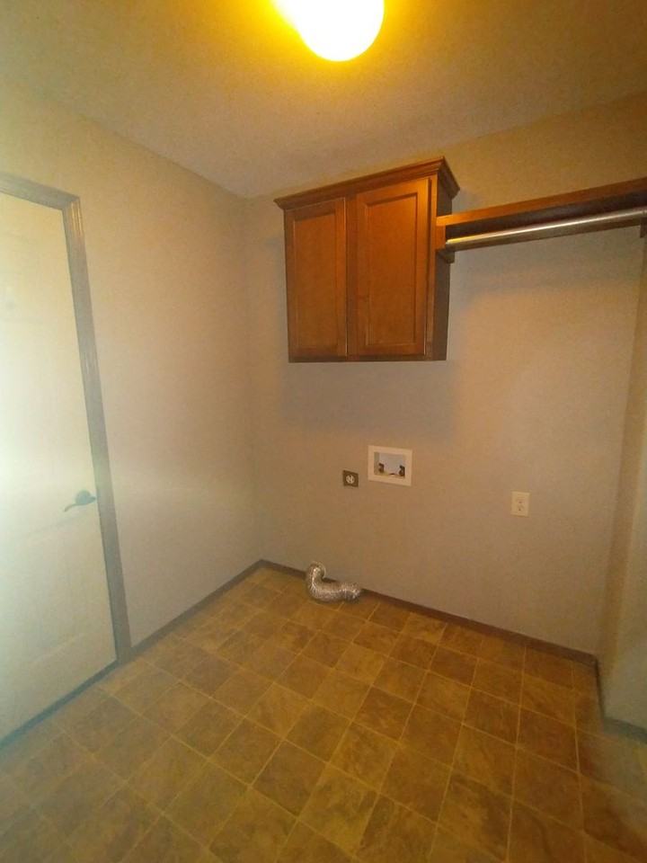 2316 S Goebel Cir - Photo 3 of 28