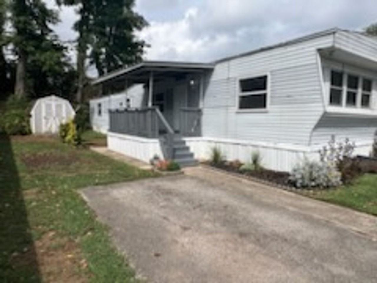 Nitro Valley MHC - Photo 4 of 25