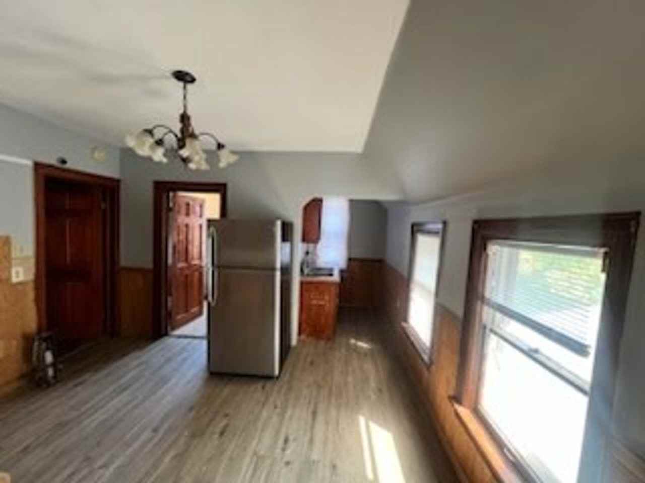 2146 S Aldrich St - Photo 4 of 13