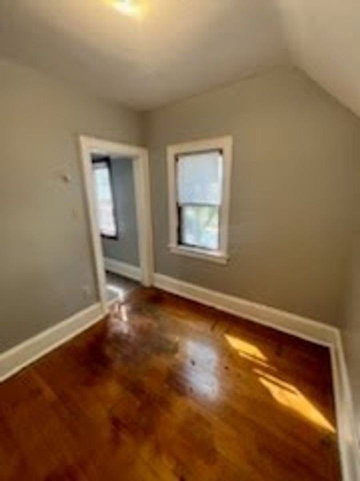 2146 S Aldrich St - Photo 7 of 13