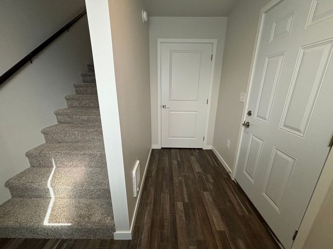 709 10th Ave N #3 - Photo 3 of 17