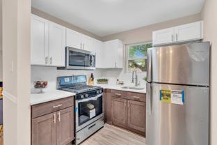 Colonial Court Apartments - Photo 1 of 1