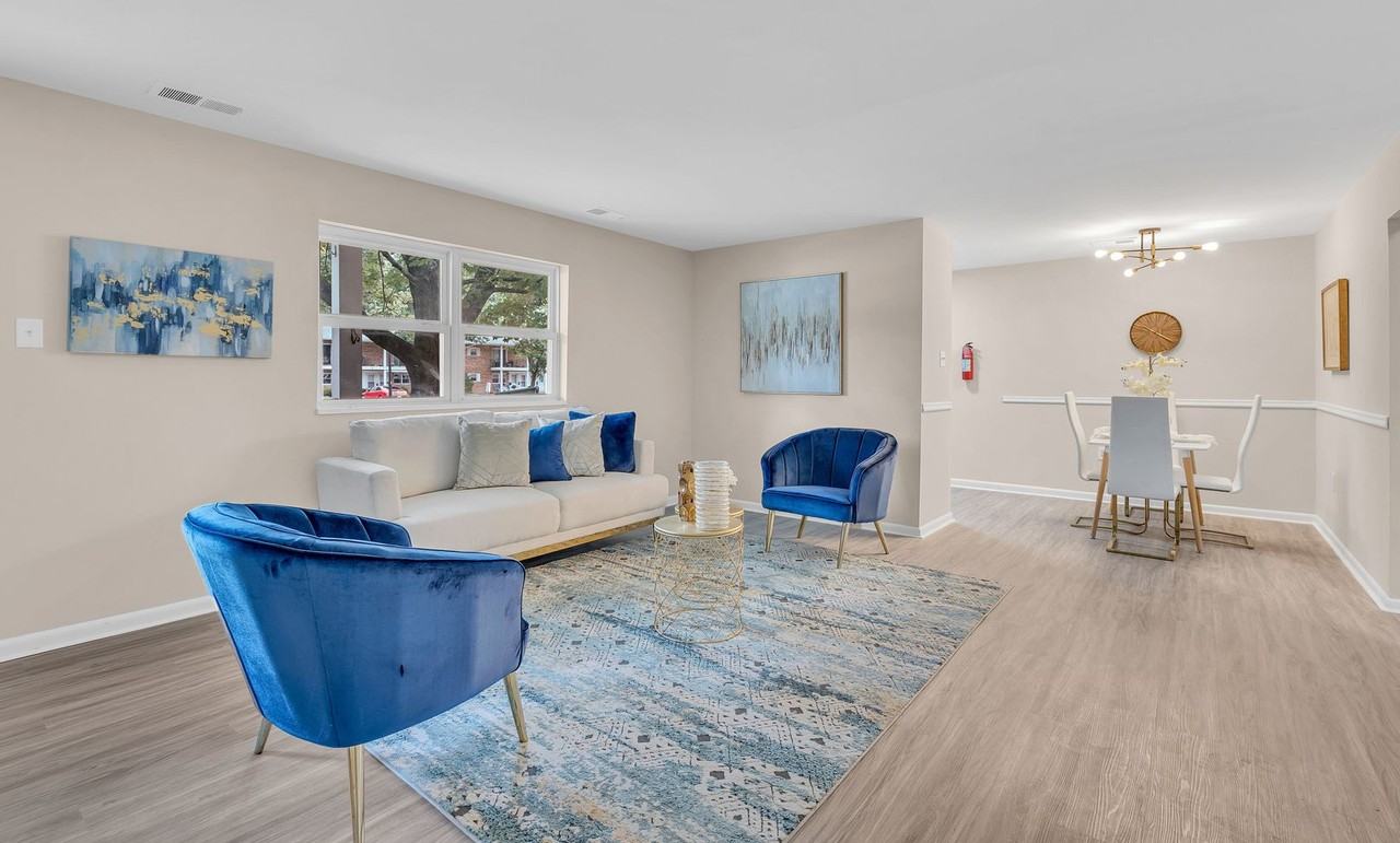 Colonial Court Apartments - Photo 7 of 50