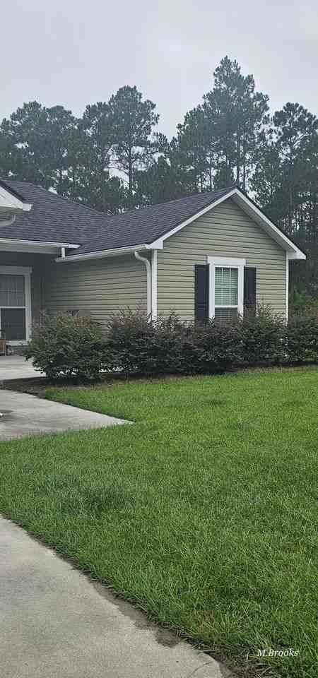 241 Vickers Rd - Photo 3 of 27