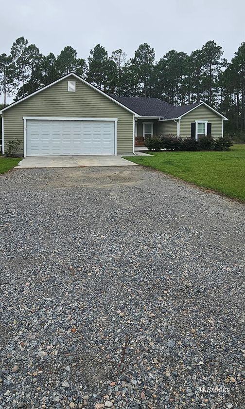 241 Vickers Rd - Photo 2 of 27