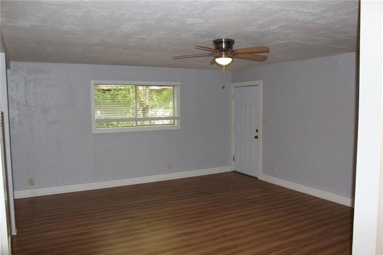 4500 Avenue D - Photo 4 of 13