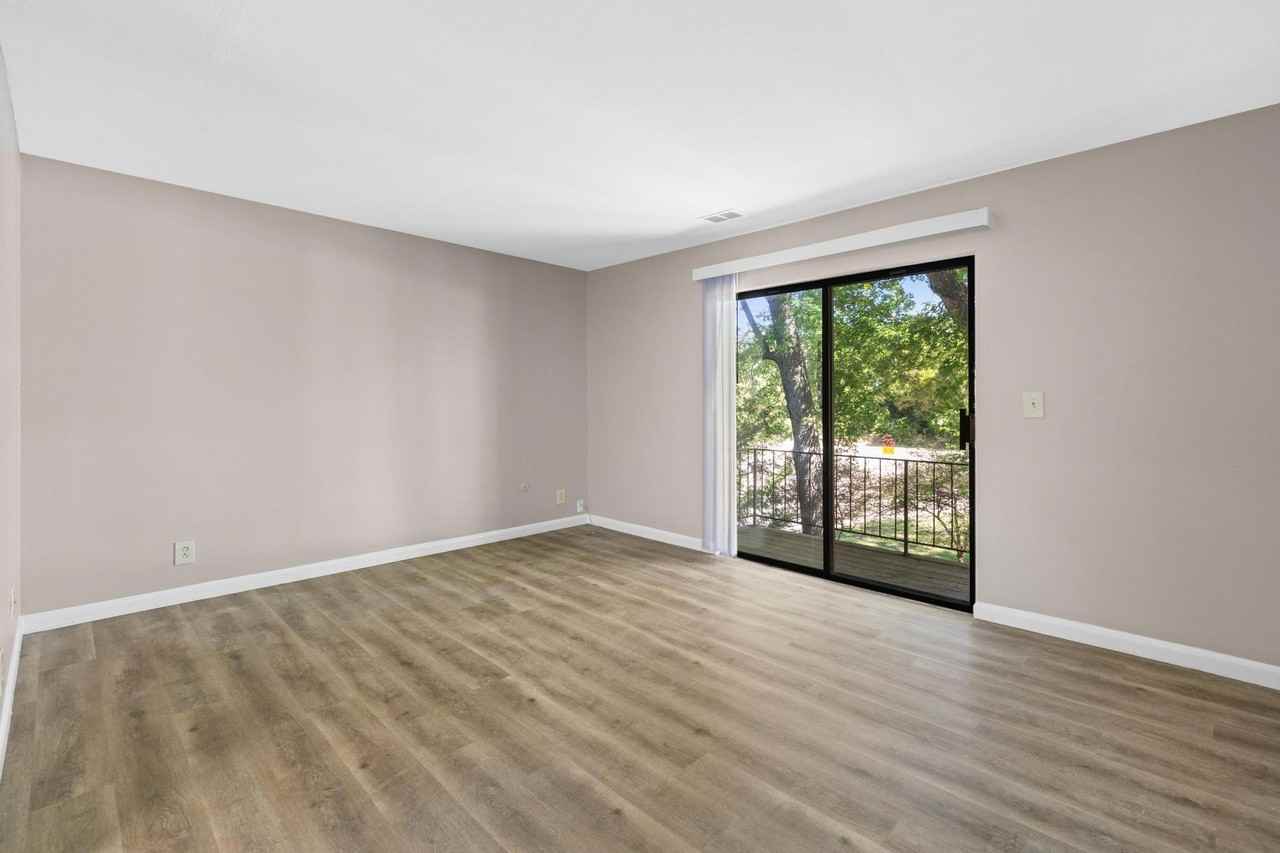 Brookview Apartments - Photo 7 of 40