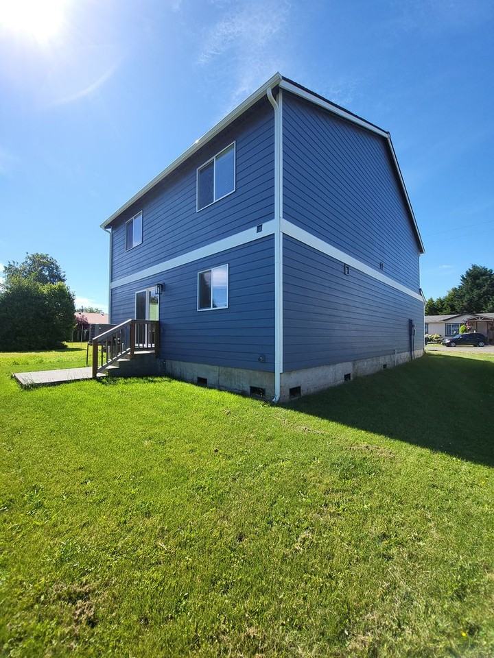 550 Pine St - Photo 2 of 18