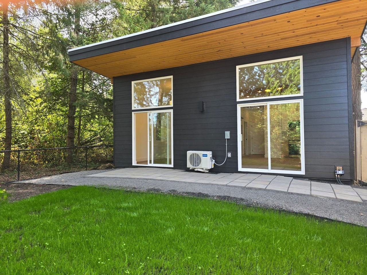 7024 Sw 152nd Ave - Photo 5 of 29