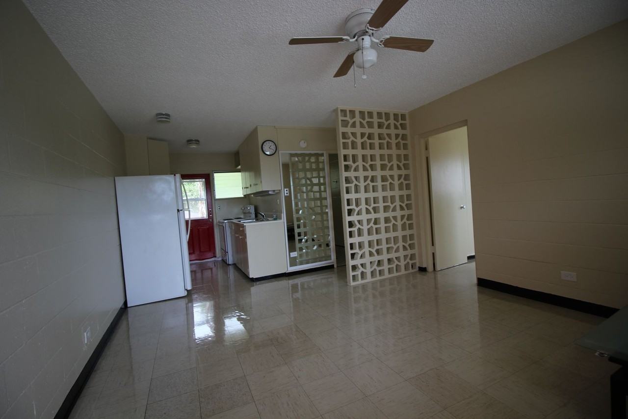 Lee Family Apartments - Photo 3 of 12