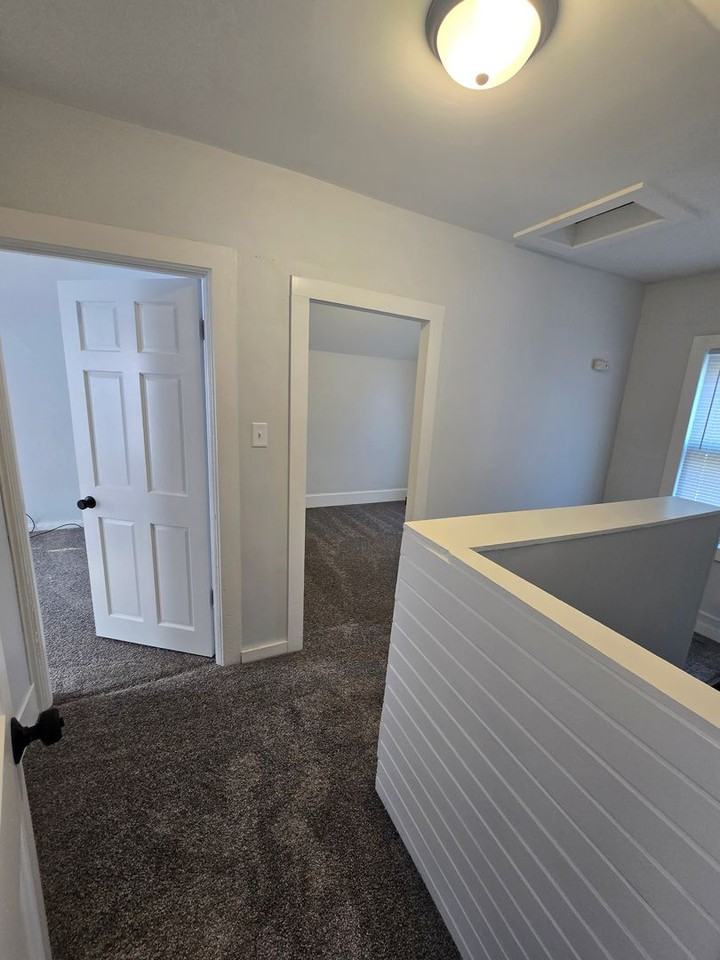 1437 Caledonia St - Photo 3 of 19