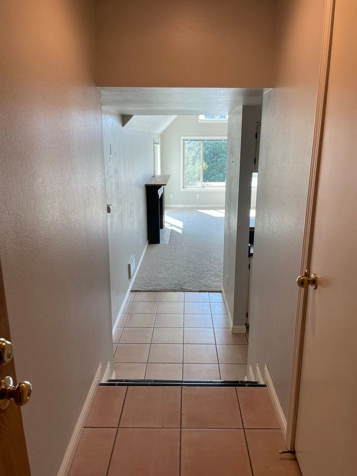 4540 45th Ave Sw - Photo 3 of 21