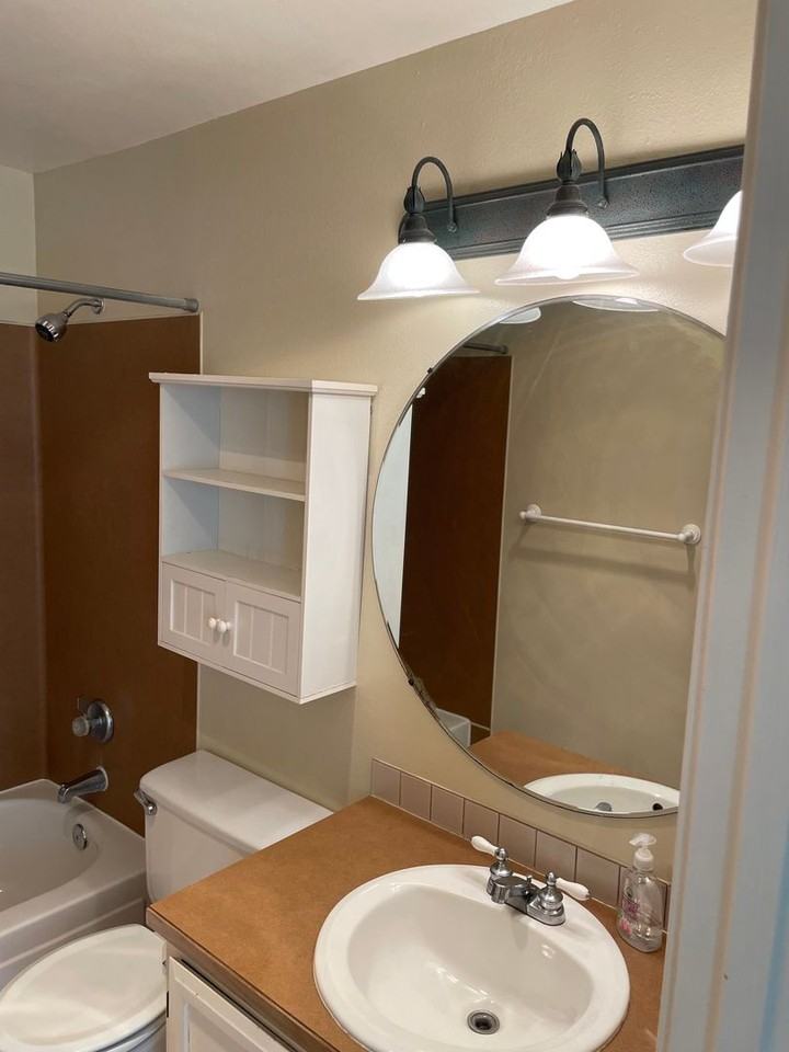 4540 45th Ave Sw - Photo 7 of 21
