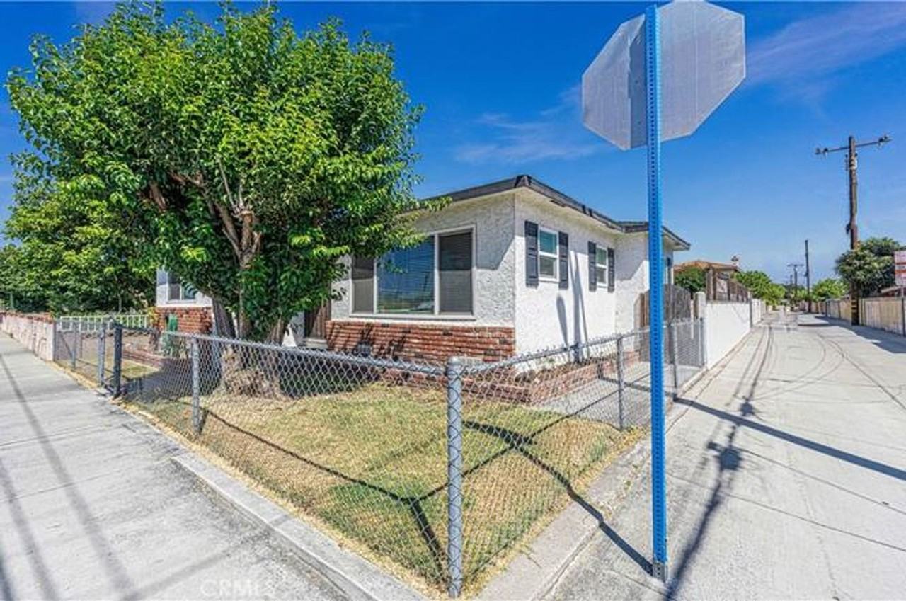 11941 183rd St - Photo 3 of 35