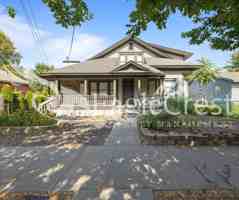 featured image of 309 East Sumach Street