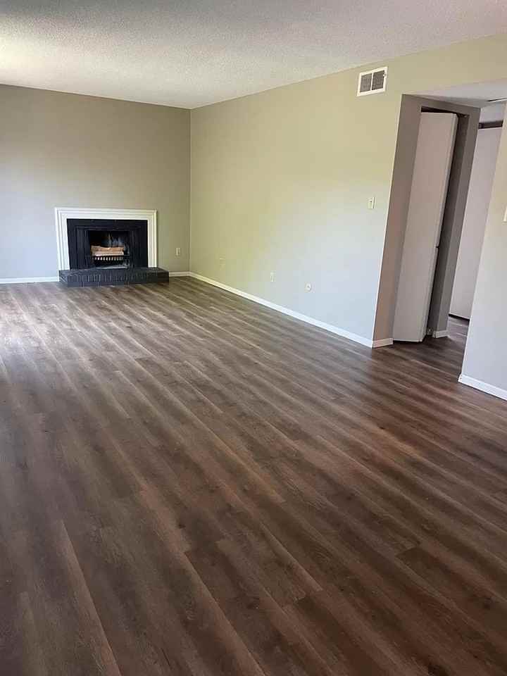 5701 W Ridgecrest Dr - Photo 6 of 44