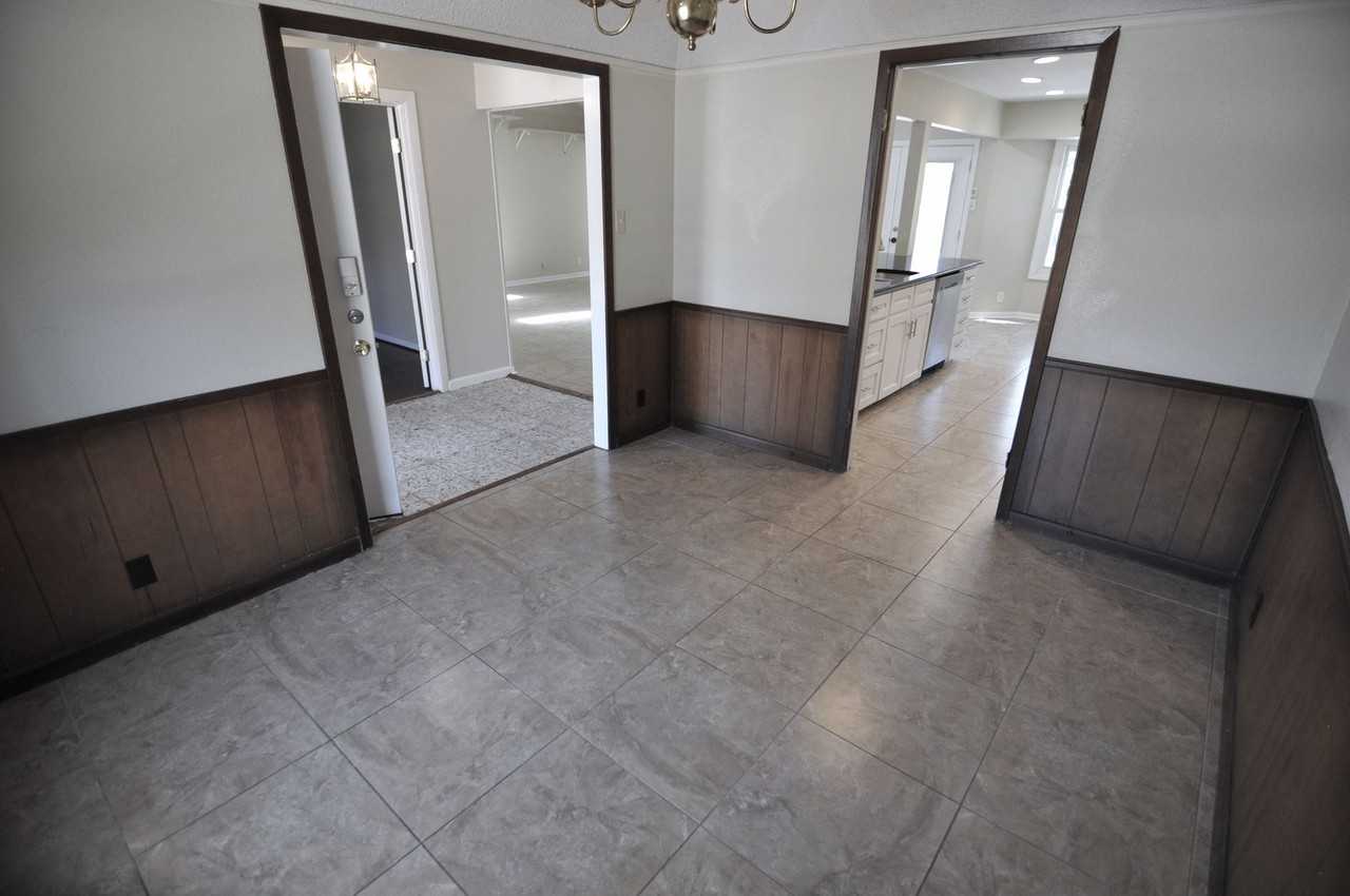 13203 Stillforest St - Photo 4 of 24