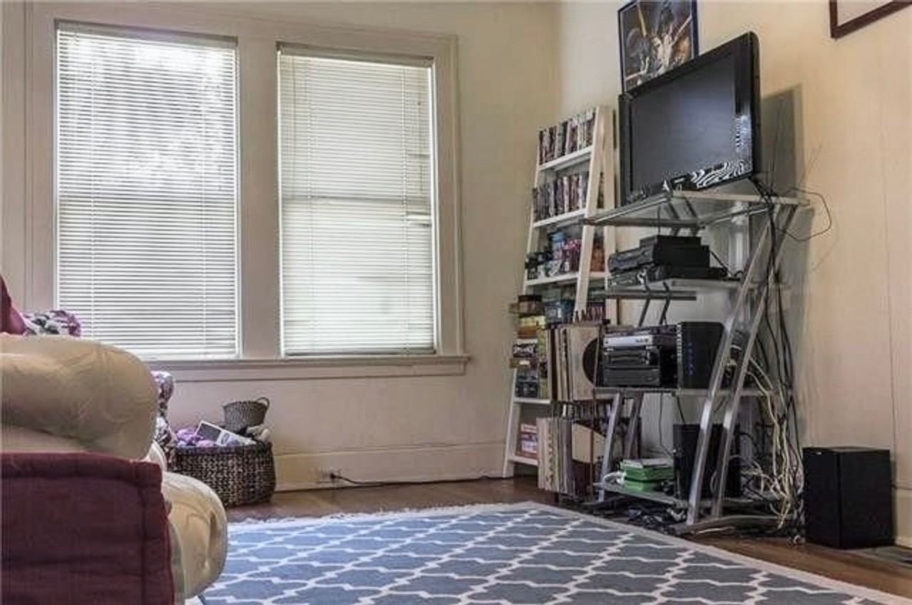 1103 W 22nd St - Photo 7 of 11