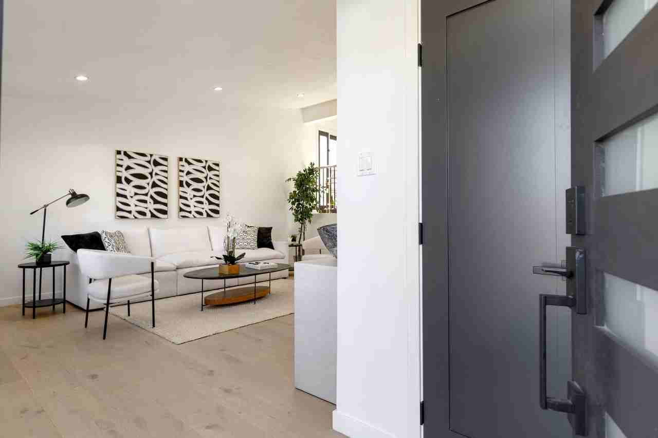 3900 Paseo De Las Tortugas - Photo 5 of 50