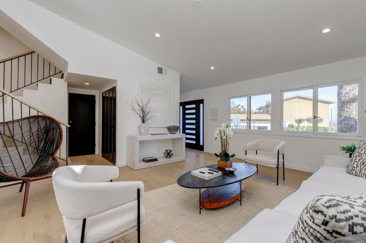 3900 Paseo De Las Tortugas - Photo 7 of 50