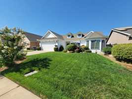 featured image of 5038 W Lark Ave