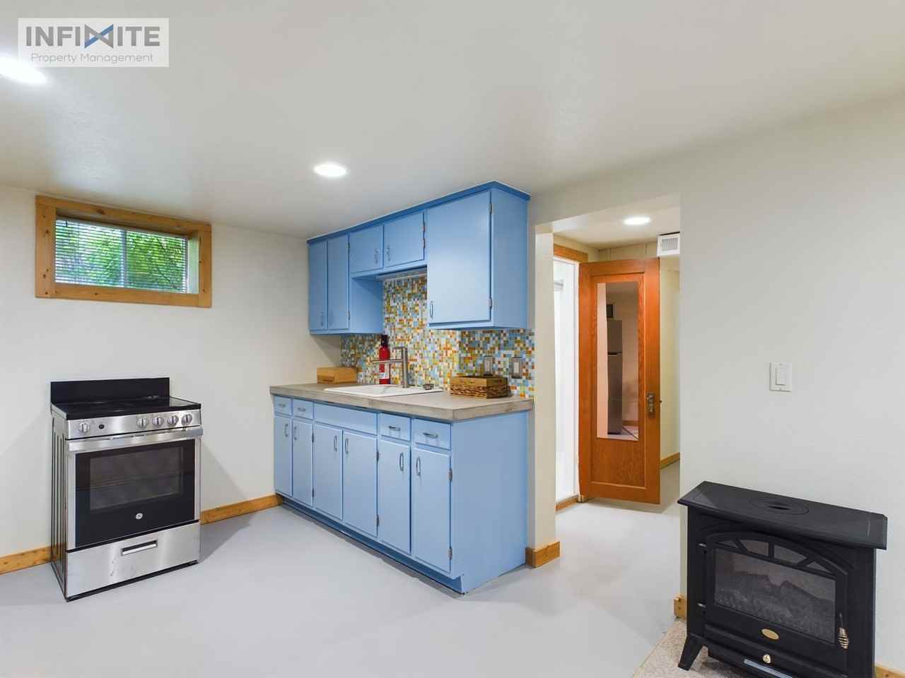 113 S 8th Ave - Photo 3 of 12