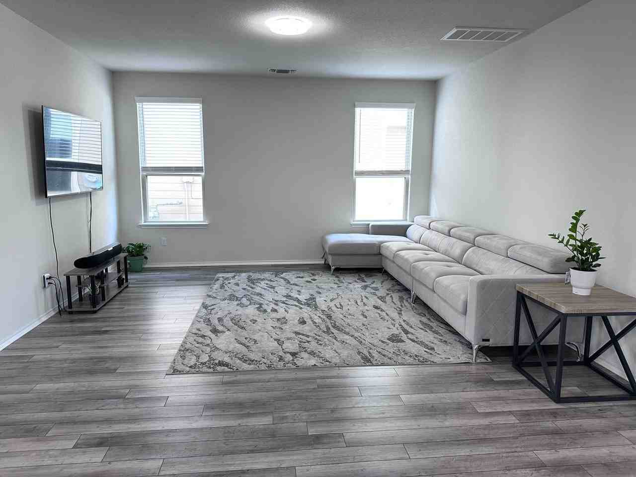 508 Black Alder St - Photo 4 of 31