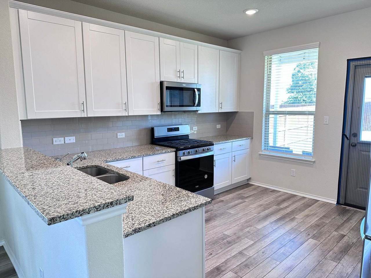 508 Black Alder St - Photo 6 of 31