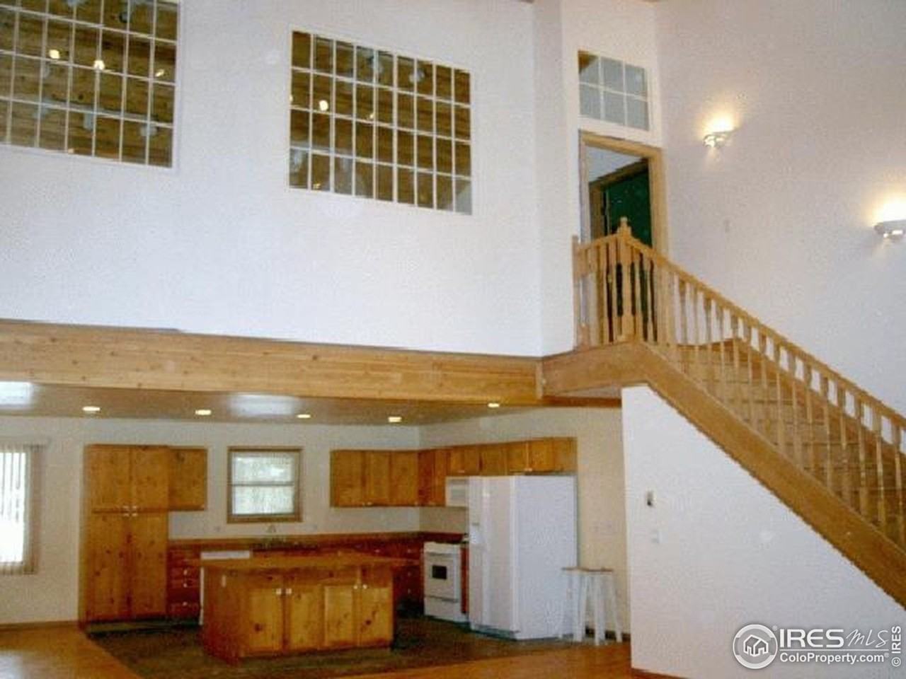10256 Thorodin Dr - Photo 2 of 10