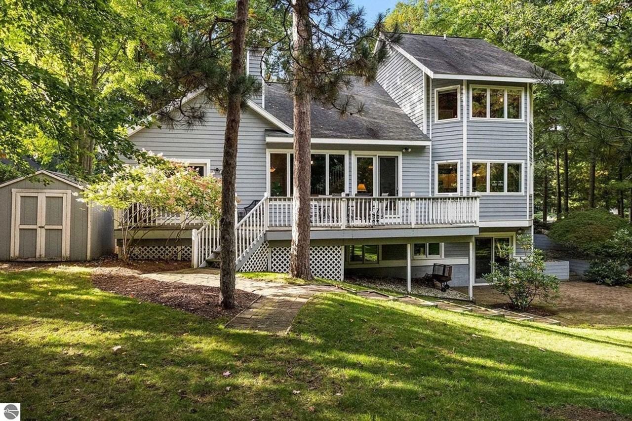 3215 Holiday Village Rd - Photo 3 of 14