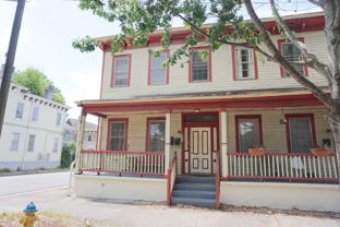 301 W Waldburg St - Photo 1 of 1