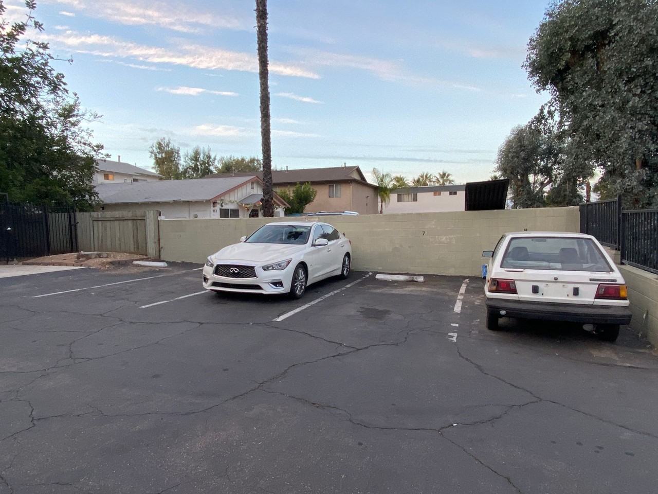 994 Leslie Rd #5 - Photo 3 of 16