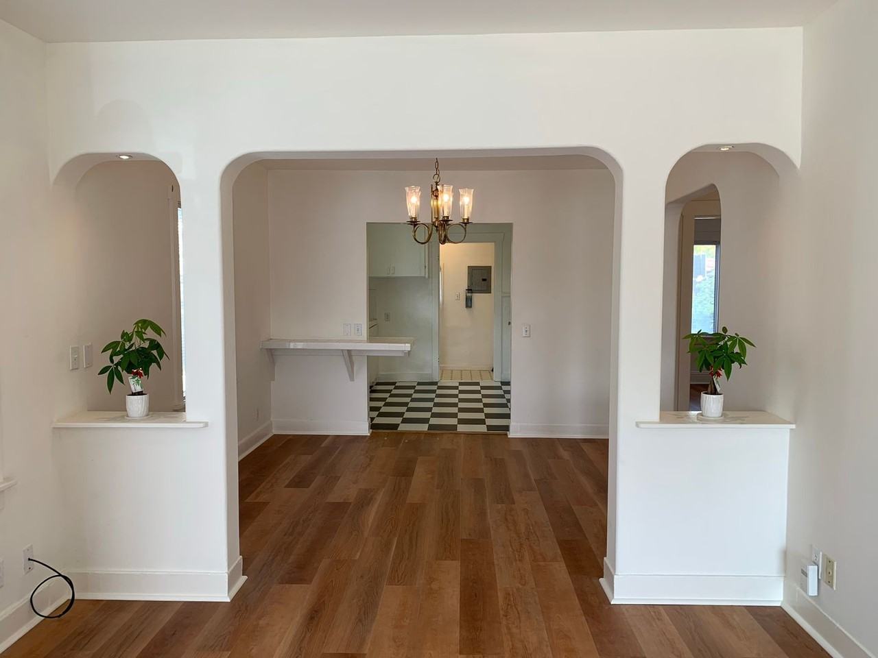 298 Accacia St - Photo 3 of 18