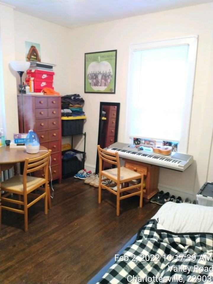 514 Valley Rd - Photo 3 of 15