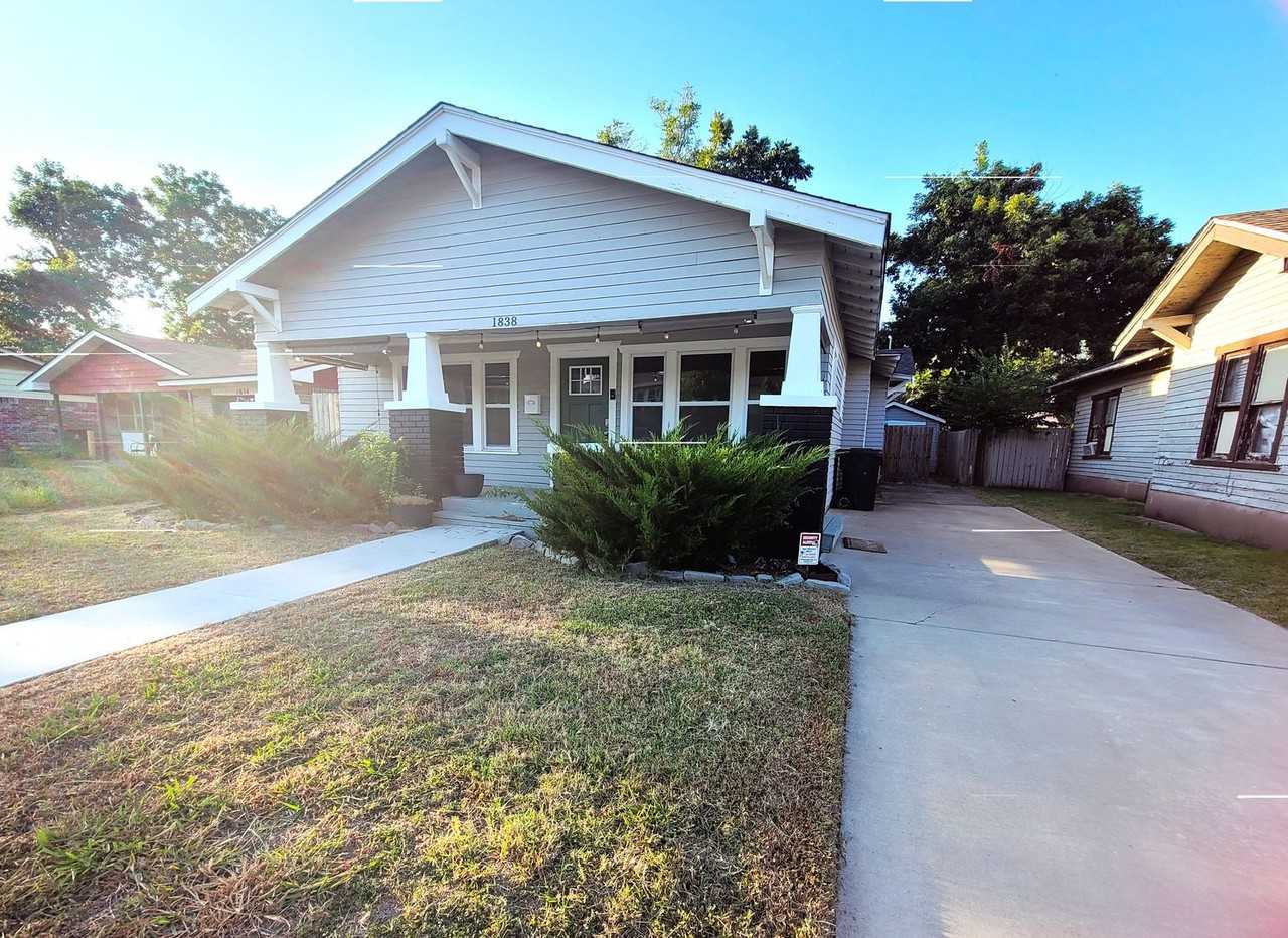 1838 Nw 16th St - Photo 2 of 16