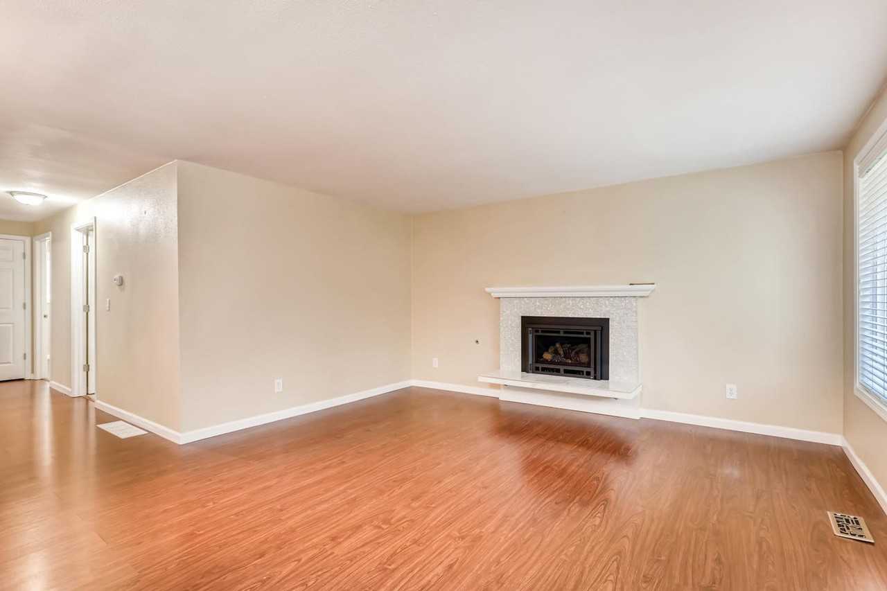 2443 137th Ave Se - Photo 2 of 27