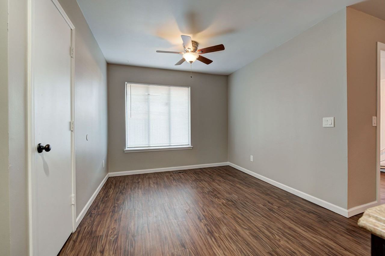 3837 Southwind Ct - Photo 2 of 37