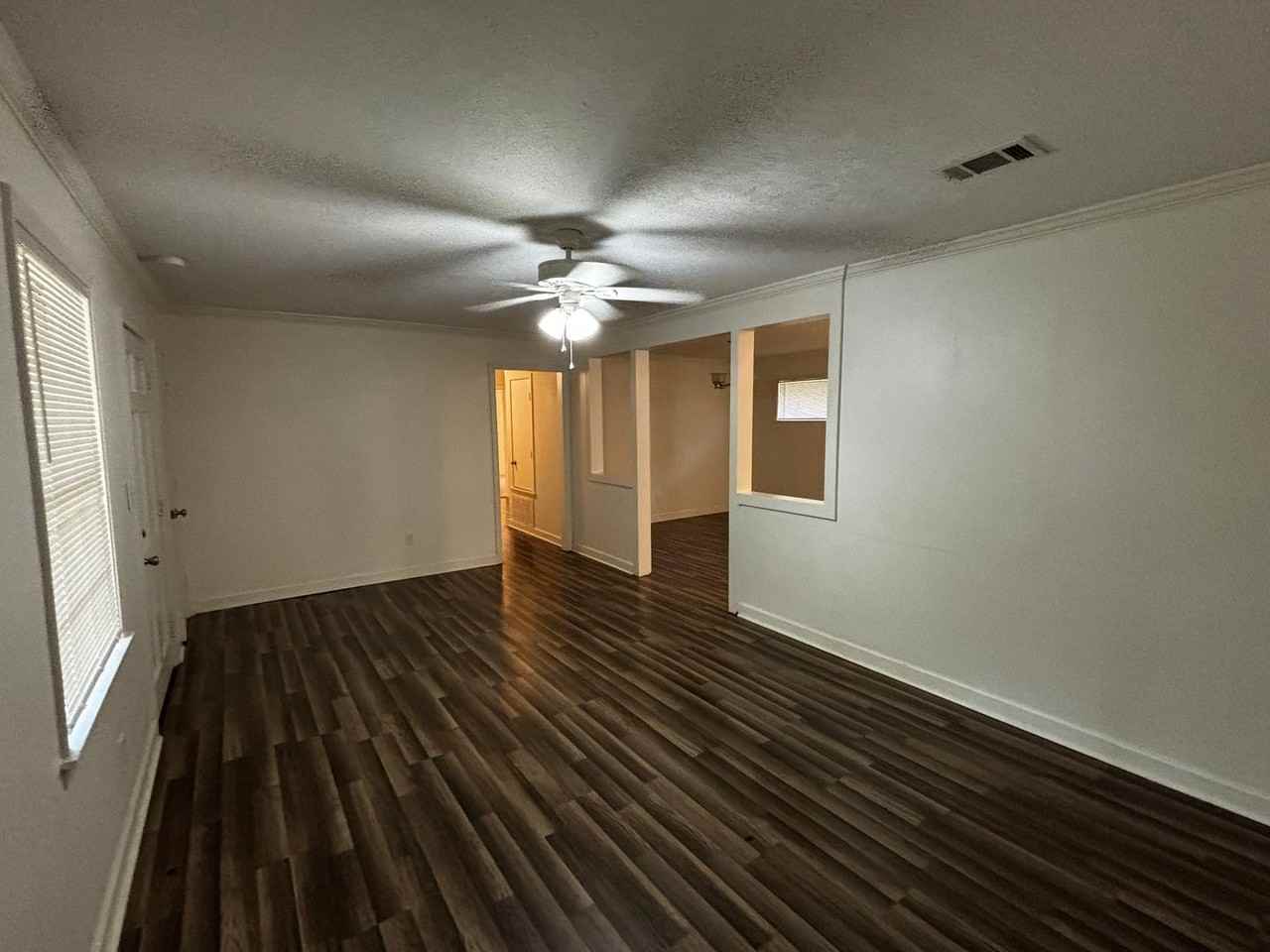 536 Sardis St - Photo 3 of 15