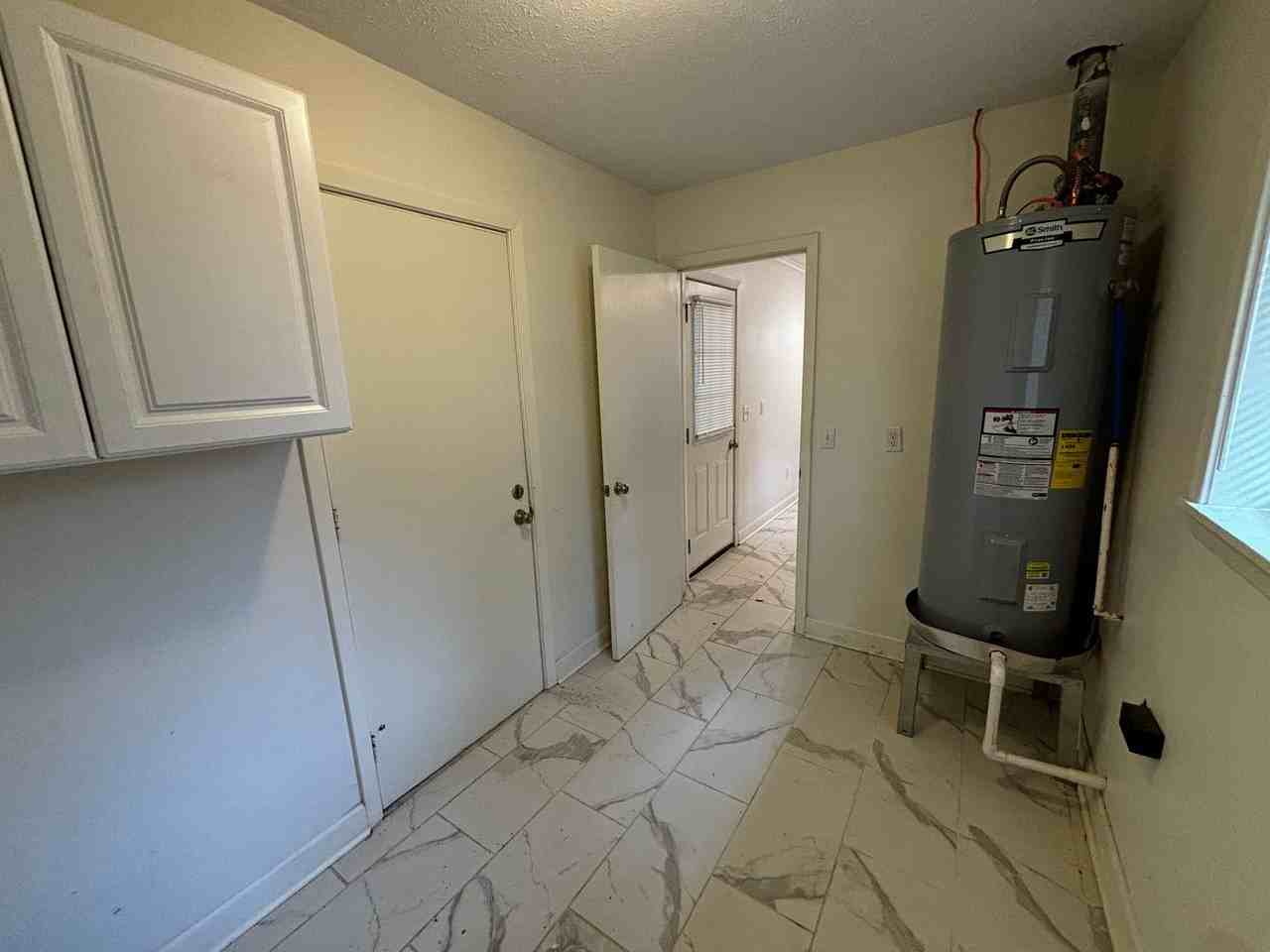 536 Sardis St - Photo 6 of 15