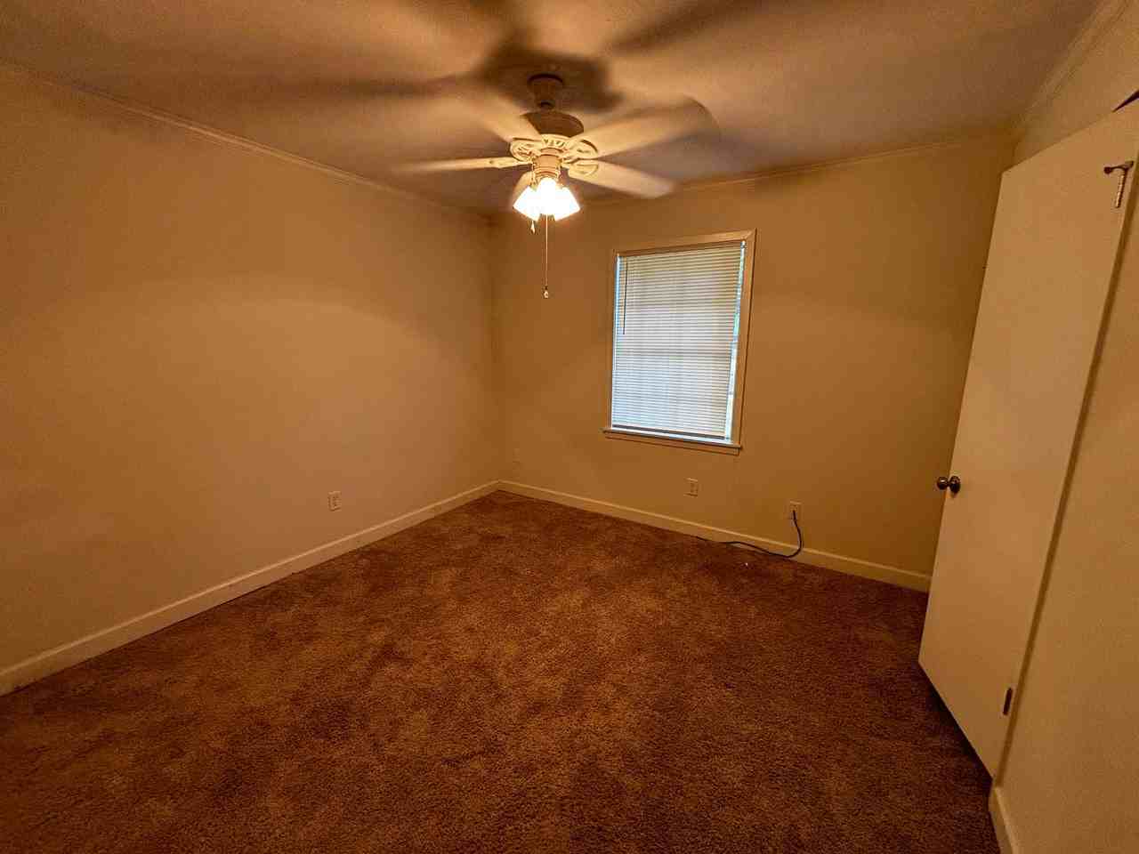 536 Sardis St - Photo 7 of 15