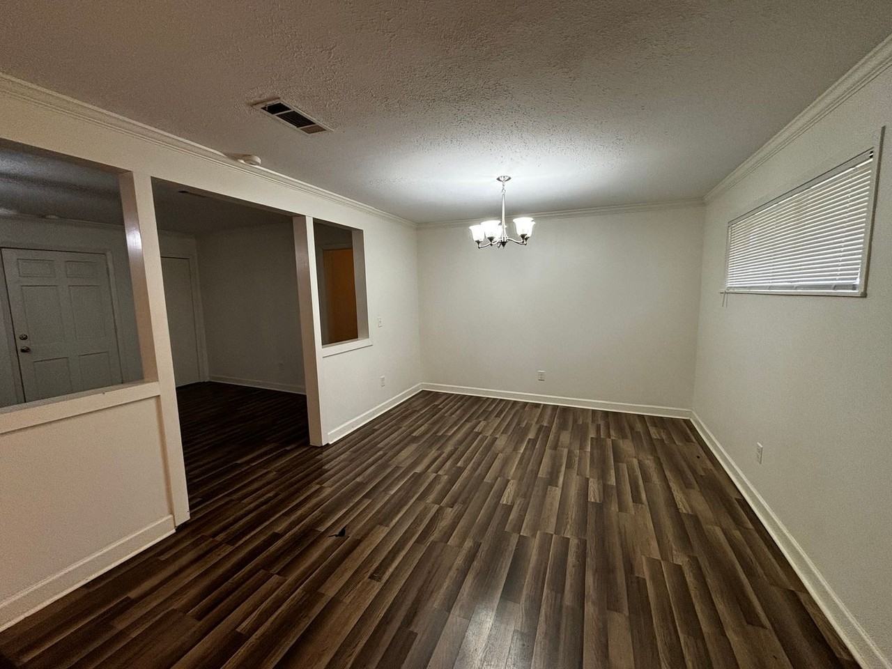 536 Sardis St - Photo 5 of 15