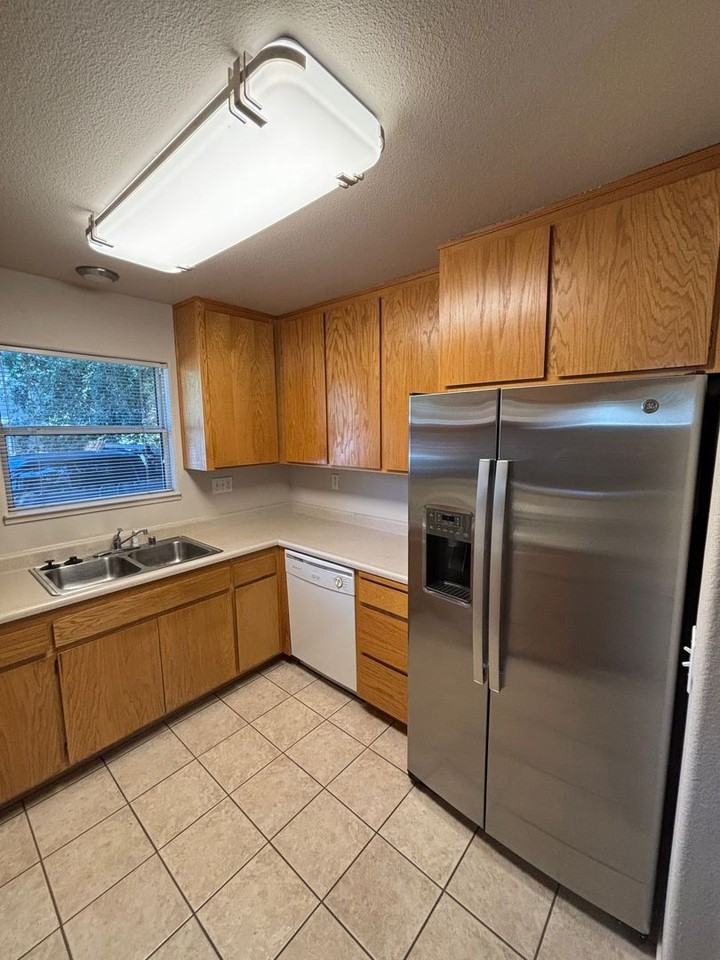 1732 Mount Olive Dr - Photo 4 of 13