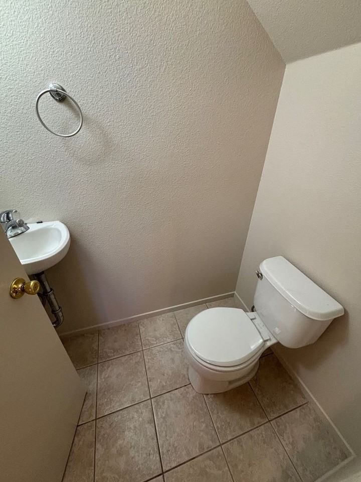 1732 Mount Olive Dr - Photo 6 of 13