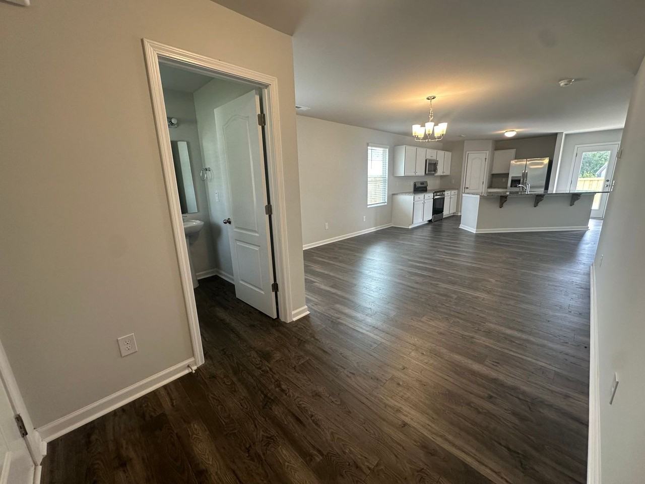 292 Chinook Ln - Photo 2 of 48