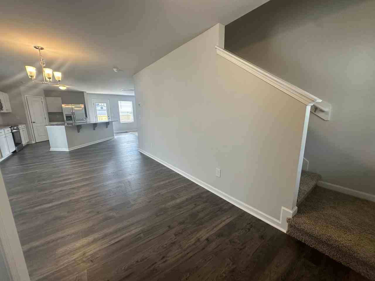 292 Chinook Ln - Photo 3 of 48