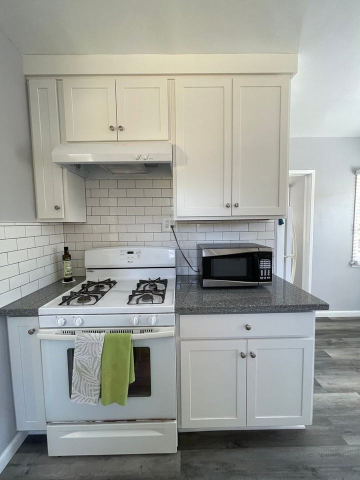 317 S D St - Photo 6 of 13